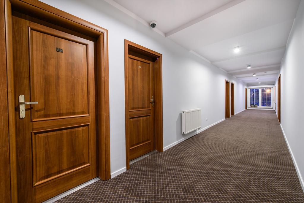 Hotel Nowy Dwor Trzebnica Dış mekan fotoğraf