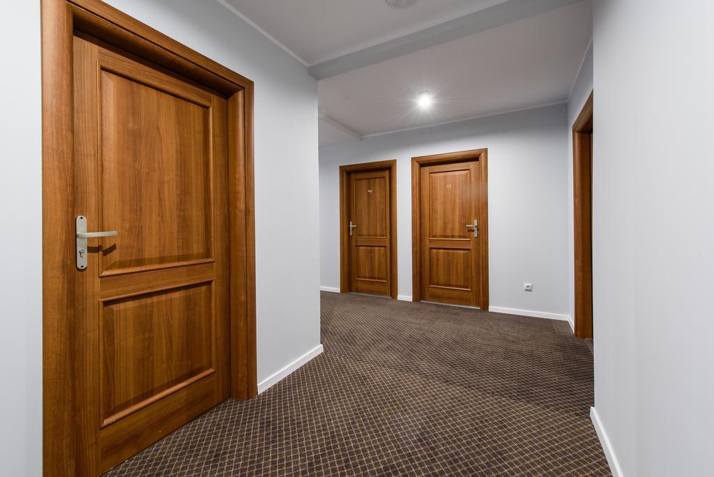 Hotel Nowy Dwor Trzebnica Dış mekan fotoğraf
